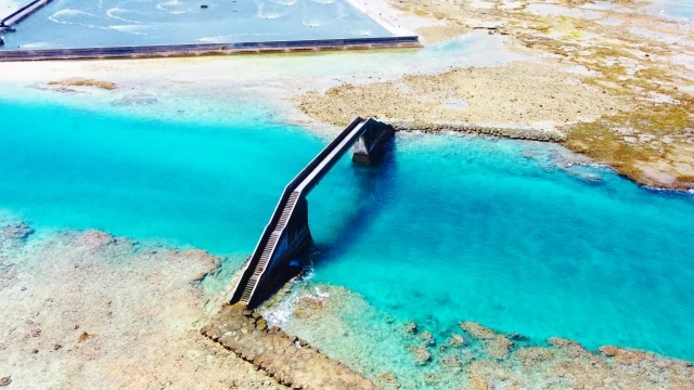 久米島のシールガチ橋