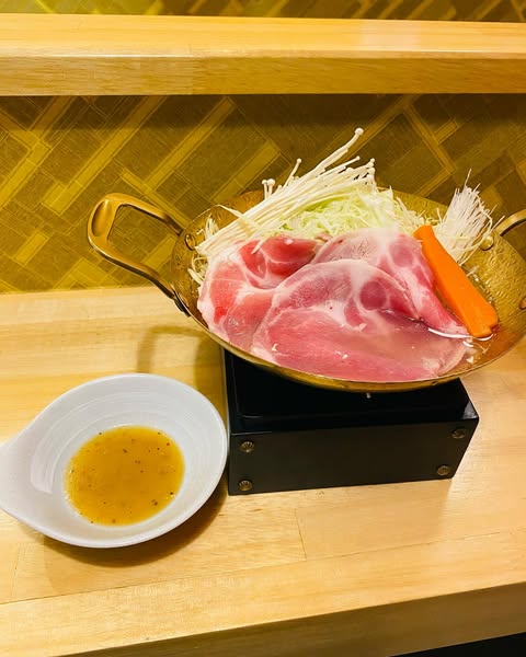 せんべろしゃぶしゃぶ TRITON