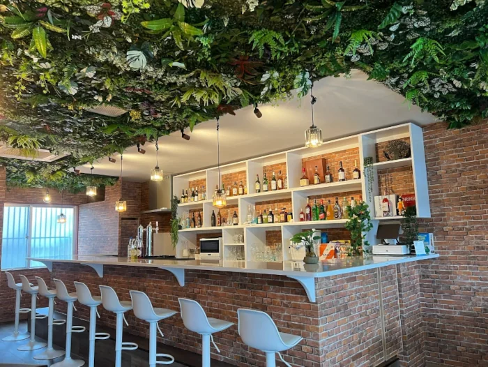 Cafe&Bar Adam and Eve(アダム アンド イブ)