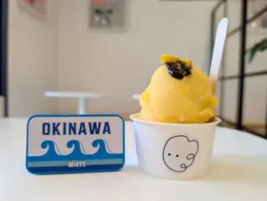 ART MINTSのミント缶とジェラート