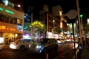 夜の国際通り