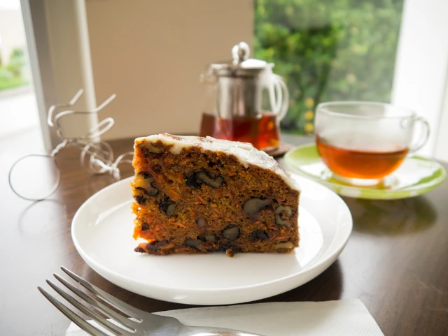 MAEDA BREEZEのキャロットケーキ