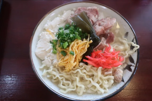 高江洲そばのゆしどうふそば