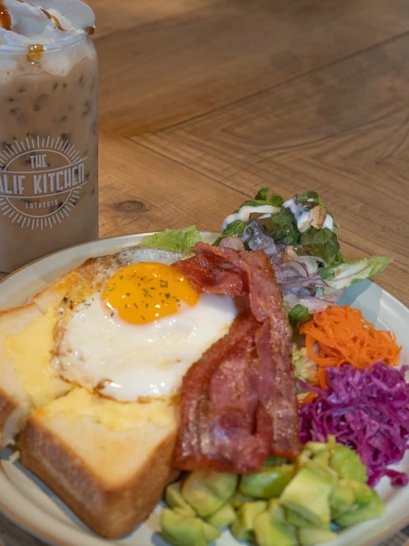 THE CALIF KITCHEN 沖縄店