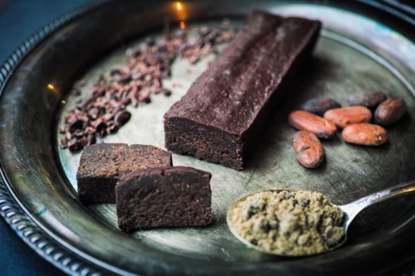 タイムレスチョコレートの純黒糖チョコレートテリーヌ