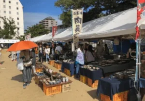 壺屋陶器まつりの展示即売会