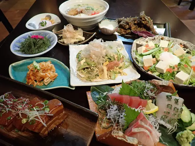 沖縄民謡居酒屋 海物語 本店
