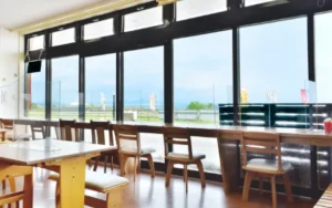 うるまジェラート店内