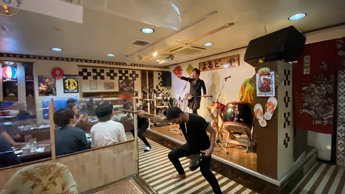 よるどーや